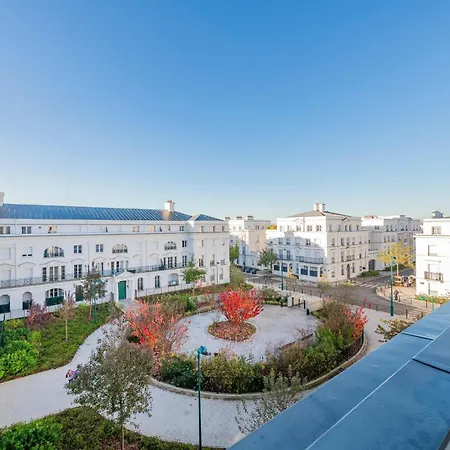 Le Cartier Appt F3, 7mn Disneyland, Parking,terrace Apartment